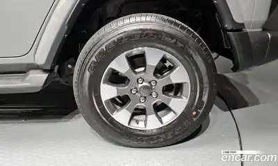 Jeep Wrangler 2023 2.0 автомат (гидро), миниатюра 7