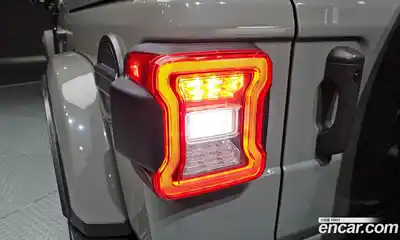 Jeep Wrangler 2023 2.0 автомат (гидро), миниатюра 9