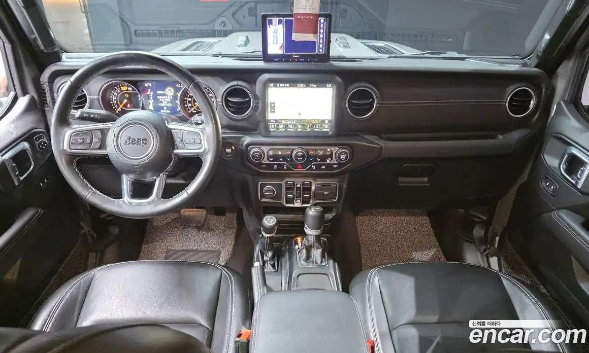 Jeep Wrangler 2023 2.0 автомат (гидро), фото 10