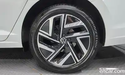 Volkswagen Jetta 2023 1.5 автомат (гидро), миниатюра 7