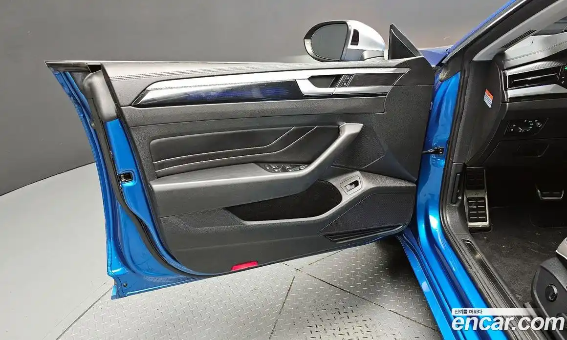Volkswagen Arteon 2023 2.0 автомат (гидро), фото 14