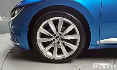 Volkswagen Arteon 2023 2.0 автомат (гидро), миниатюра 5