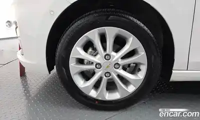Chevrolet Spark 2022 1.0 автомат (гидро), миниатюра 5