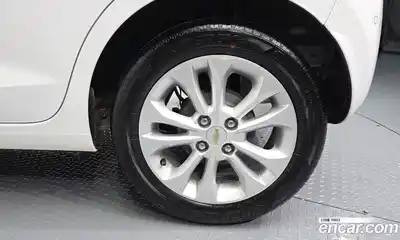 Chevrolet Spark 2022 1.0 автомат (гидро), миниатюра 7