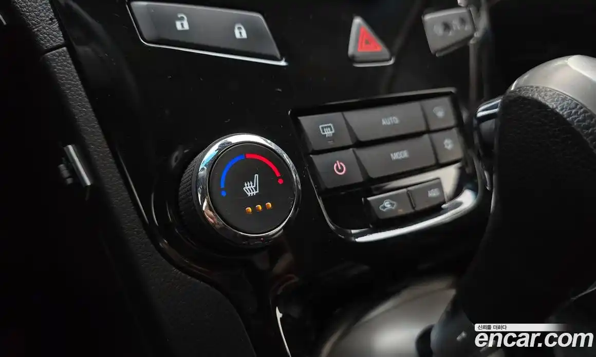 Chevrolet Orlando 2011 2.0 автомат (гидро), фото 18