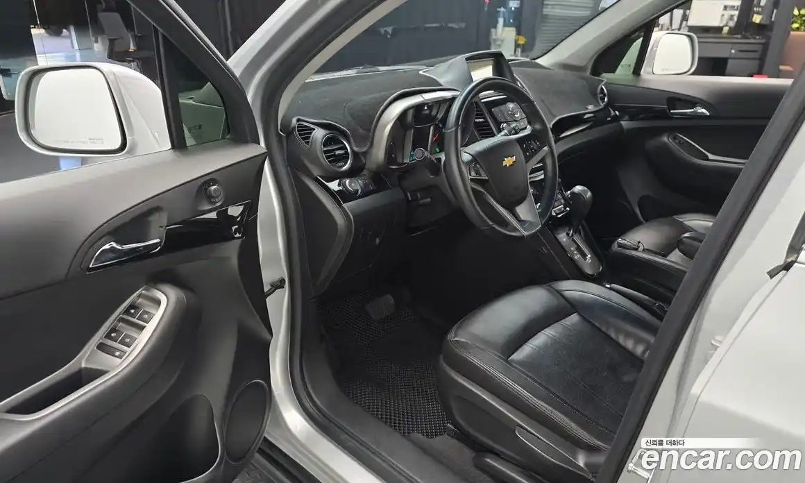 Chevrolet Orlando 2011 2.0 автомат (гидро), фото 10