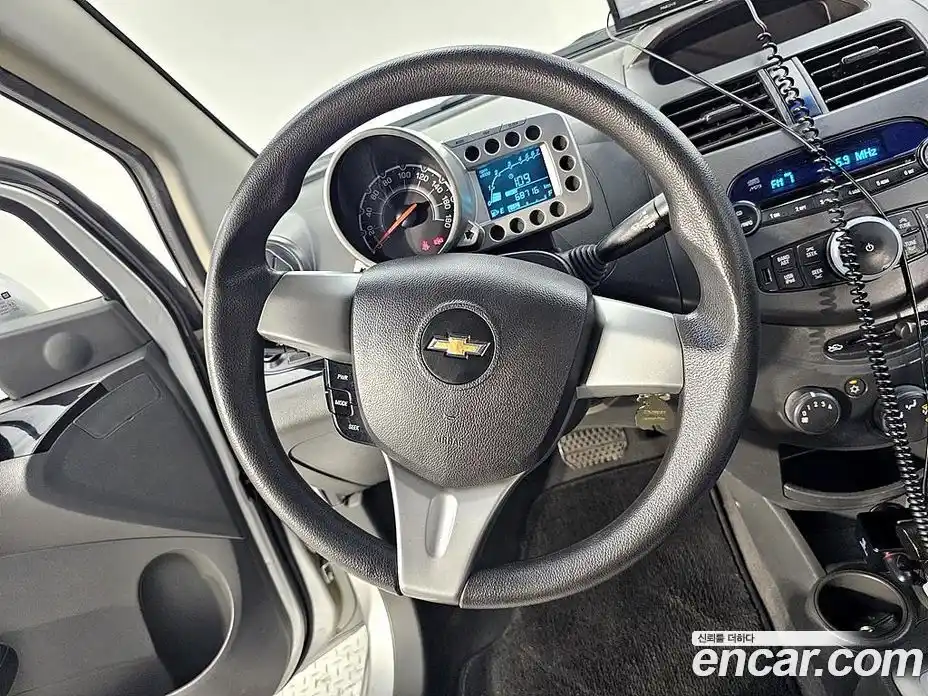 Chevrolet Spark 2011 1.0 гидро, фото 12