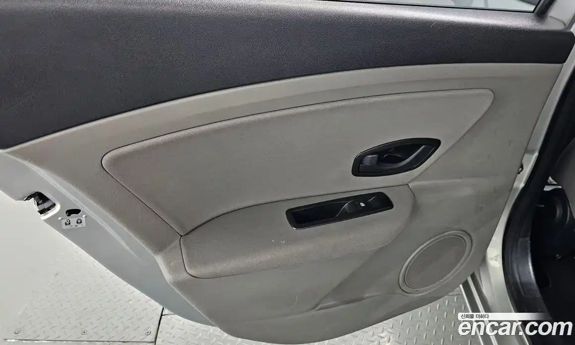 Renault SM3 2012 1.6 гидро, фото 15