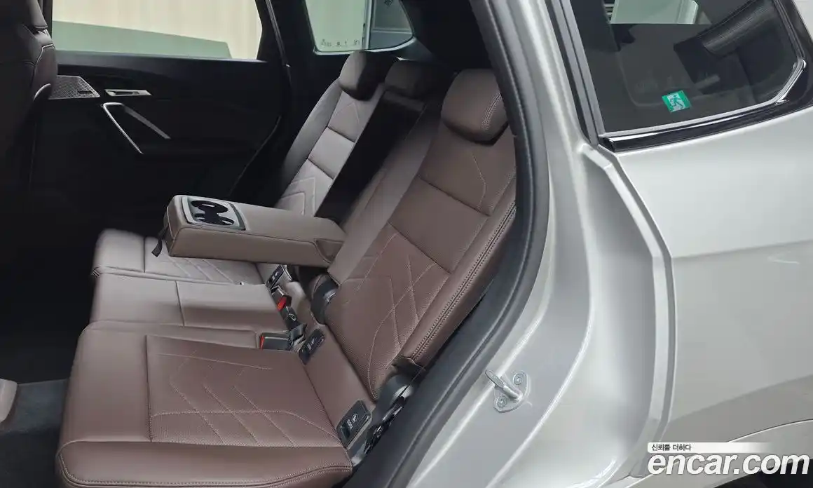 BMW X1 2025 2.0 автомат (гидро), фото 18