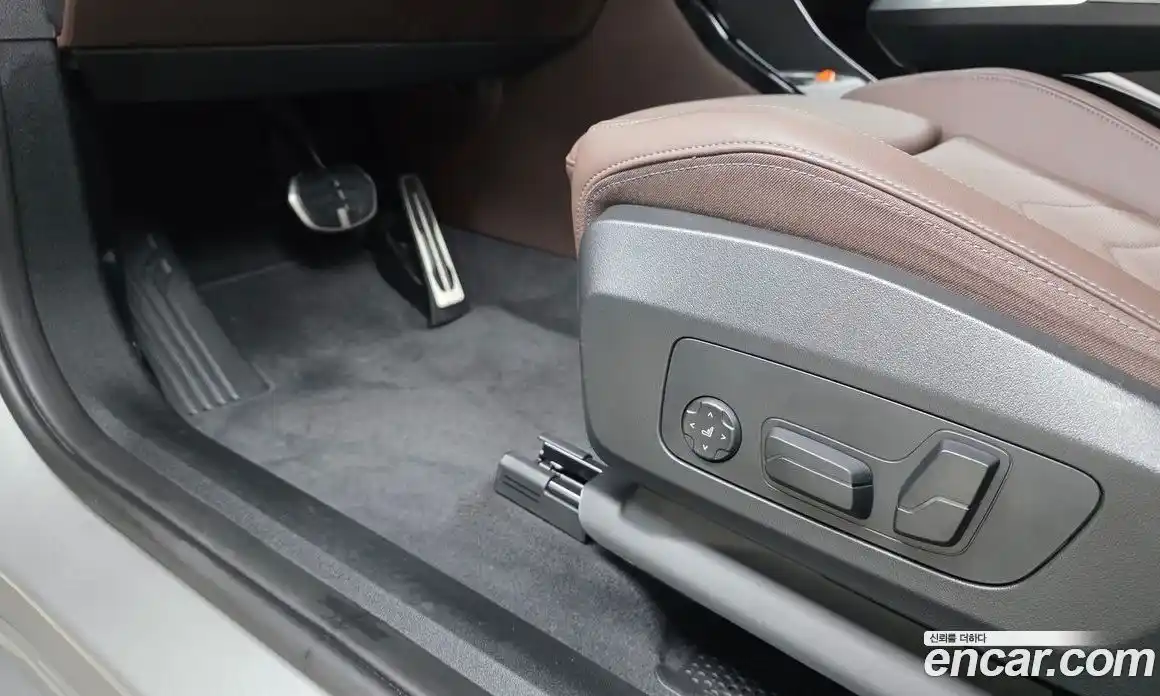 BMW X1 2025 2.0 автомат (гидро), фото 31