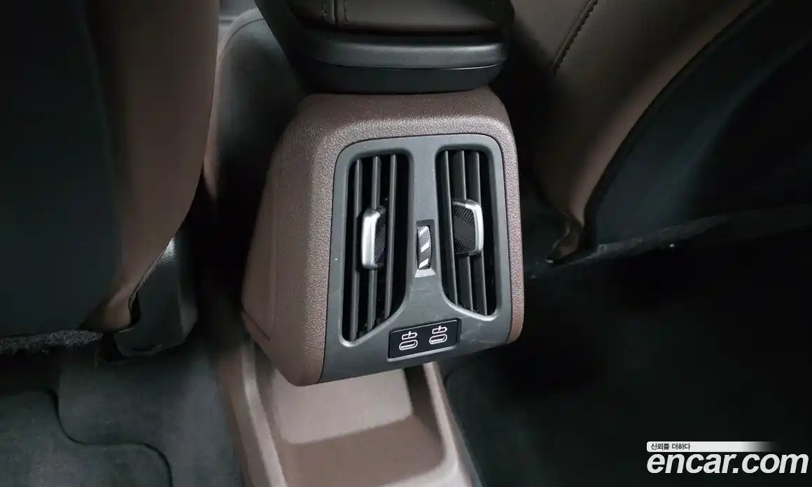 BMW X1 2025 2.0 автомат (гидро), фото 32
