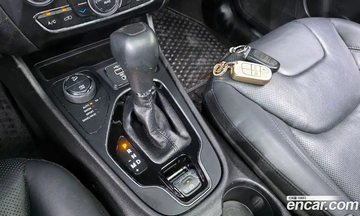 Jeep Cherokee 2019 2.2 автомат (гидро), фото 12