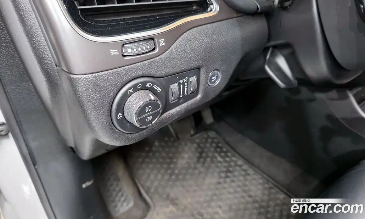 Jeep Cherokee 2019 2.2 автомат (гидро), фото 27