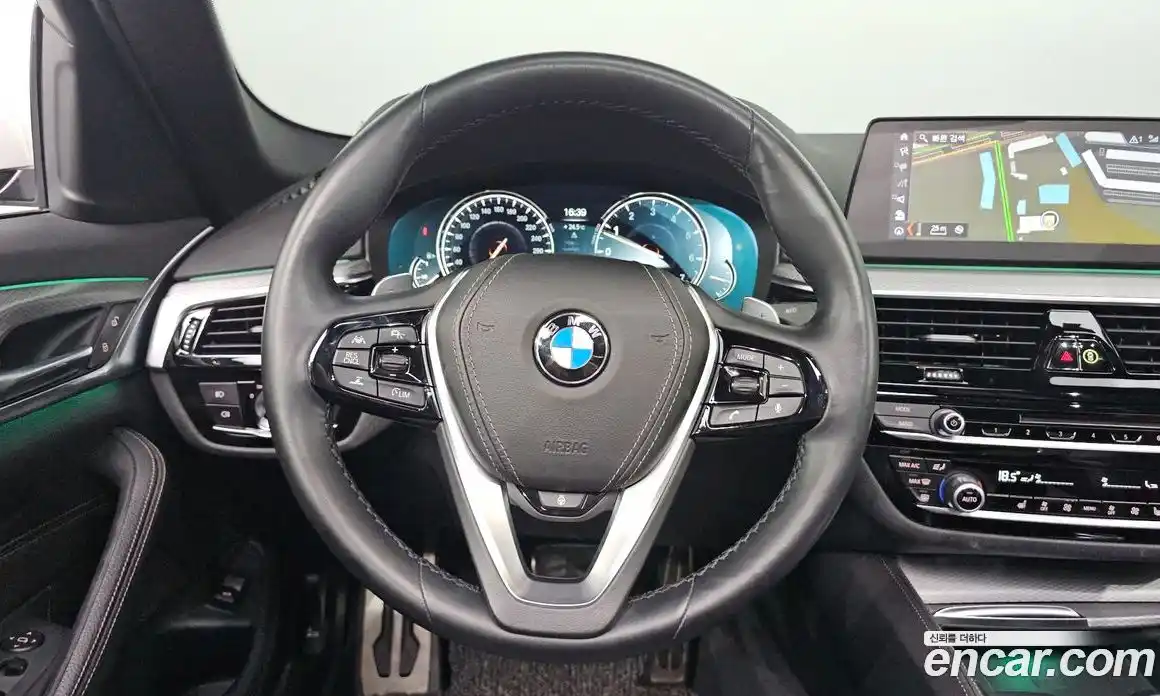 BMW 5 серия 2018 2.0 автомат (гидро), фото 11