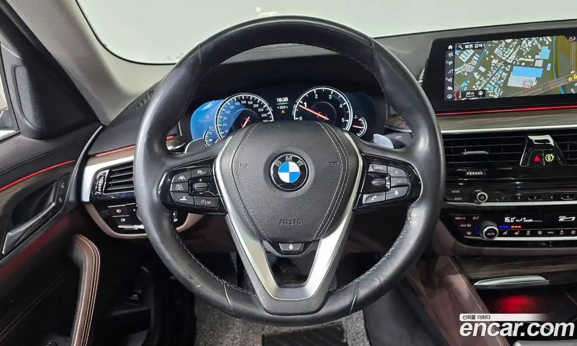 BMW 5 серия 2018 2.0 автомат (гидро), фото 18