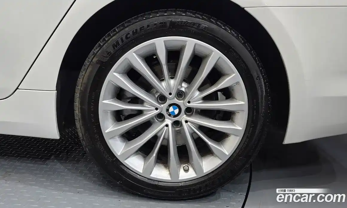 BMW 5 серия 2018 2.0 автомат (гидро), фото 7