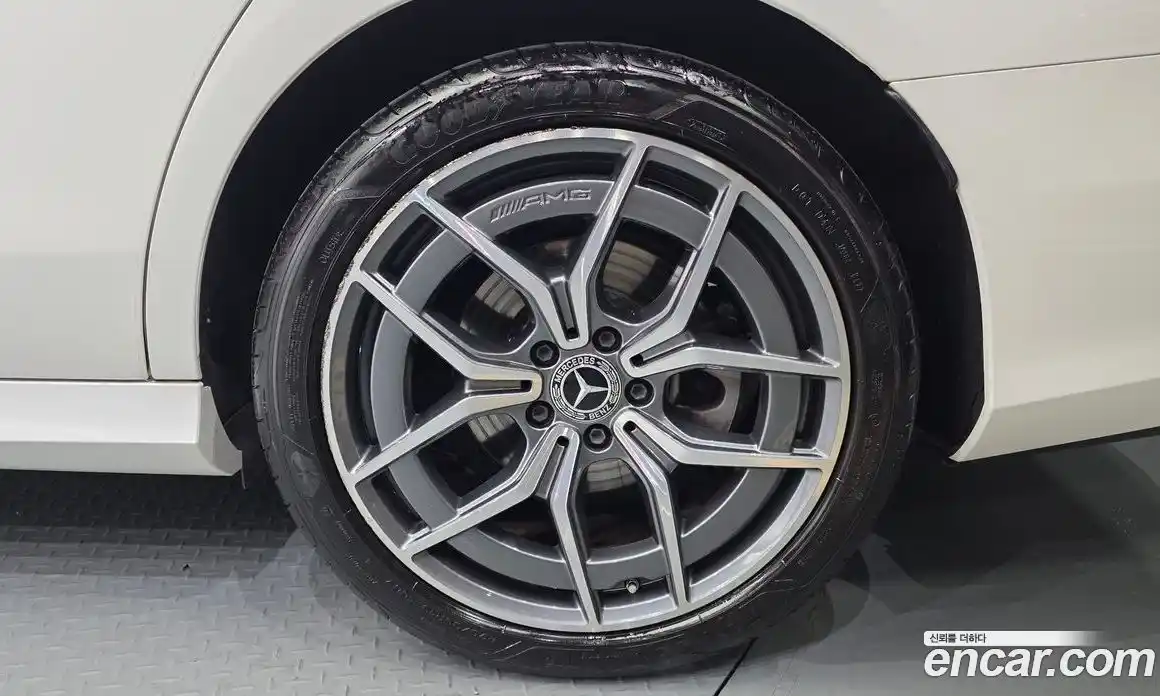 Mercedes-Benz E-Class 2022 2.0 автомат (гидро), фото 7