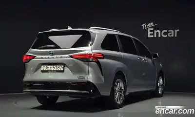 Toyota Sienna 2023 2.5 гидро, миниатюра 2