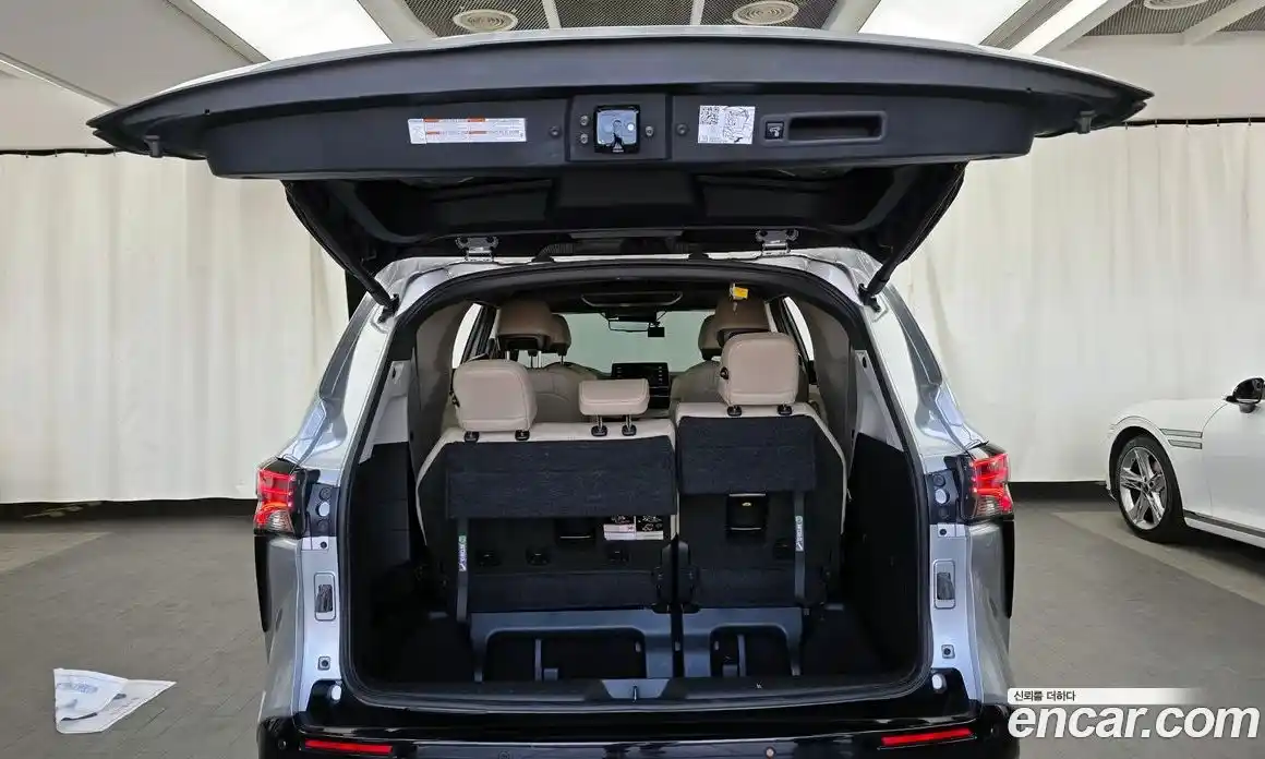 Toyota Sienna 2023 2.5 гидро, фото 26