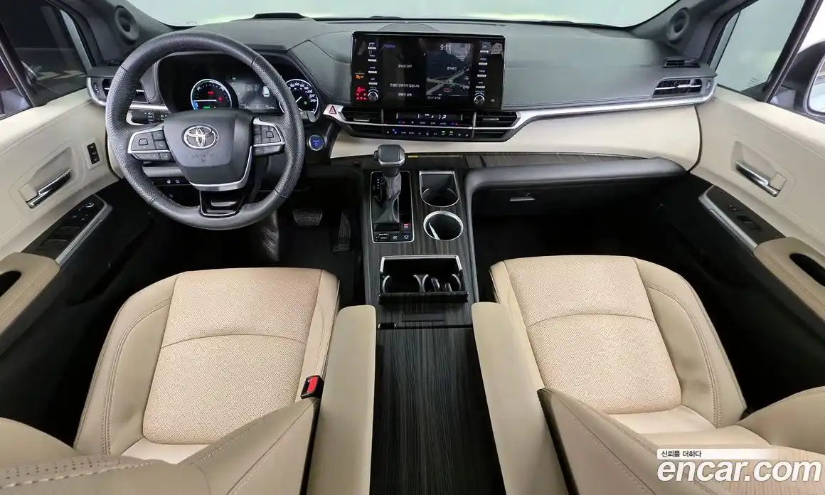 Toyota Sienna 2023 2.5 гидро, фото 10