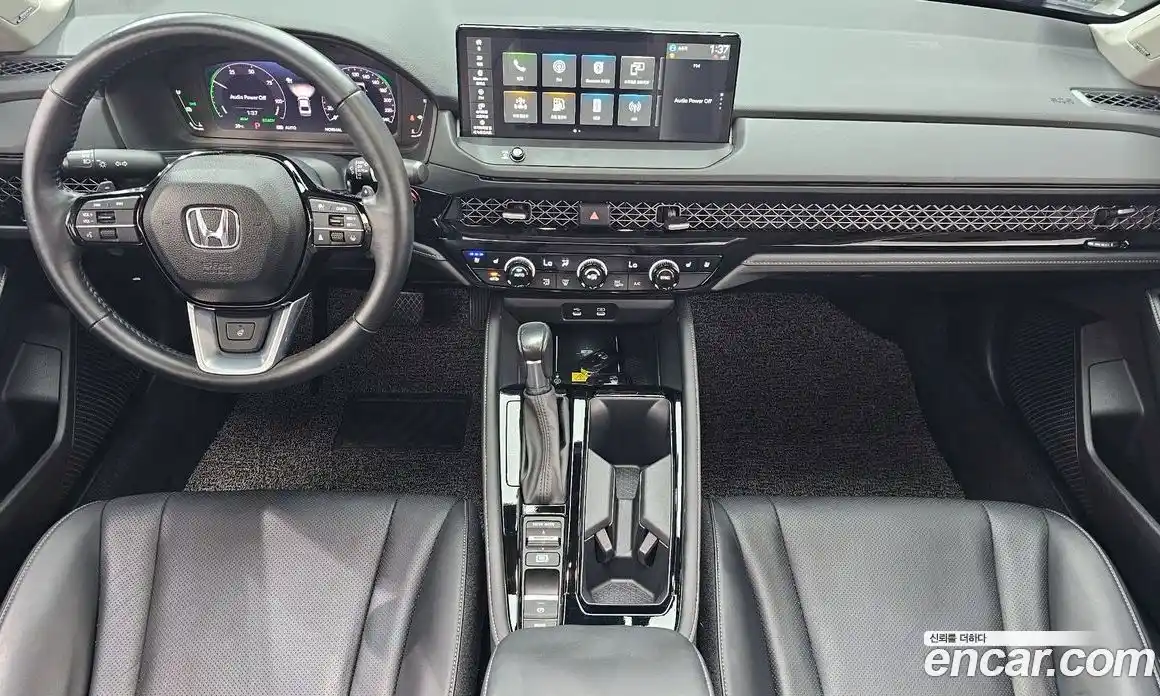 Honda Accord 2024 2.0 автомат (гидро), фото 10