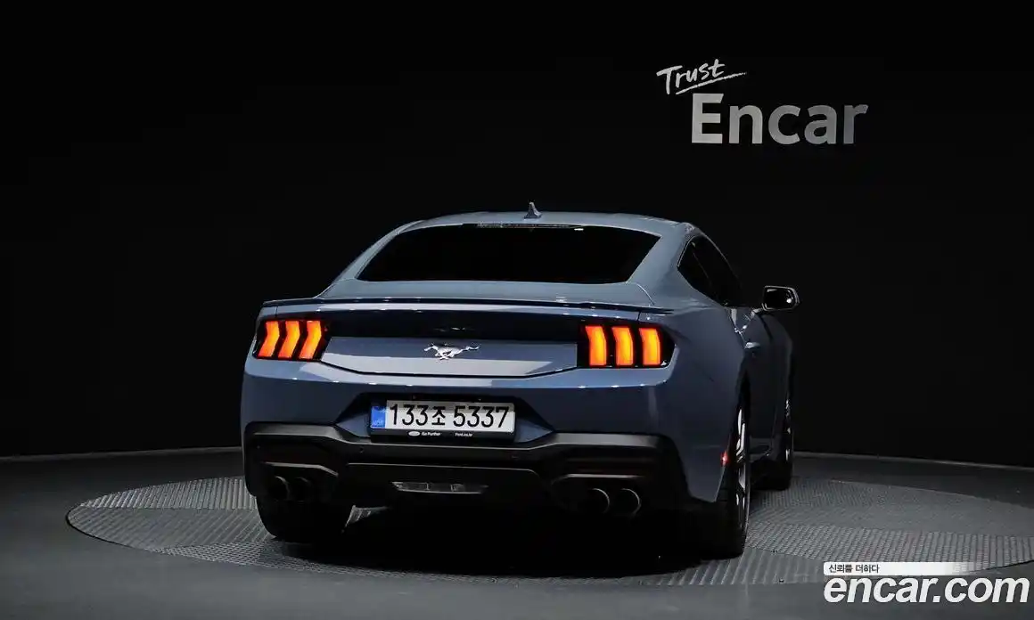 Ford Mustang 2025 2.3 автомат (гидро), фото 4