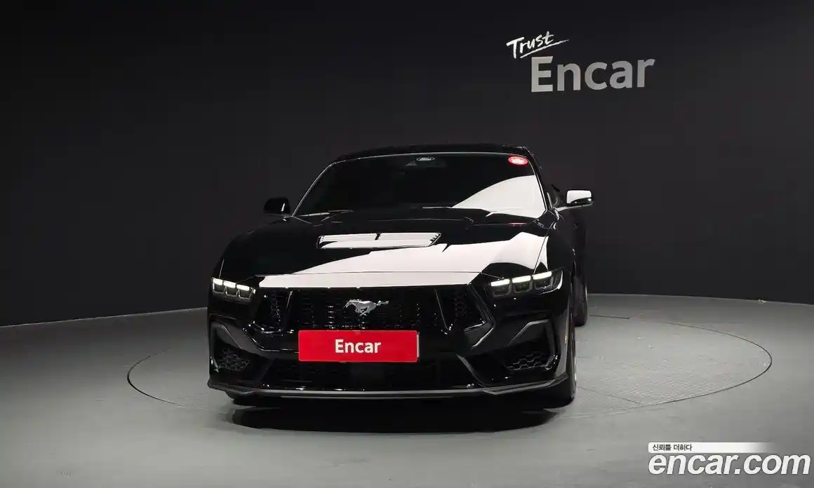 Ford Mustang 2024 5.0 автомат (гидро), фото 3