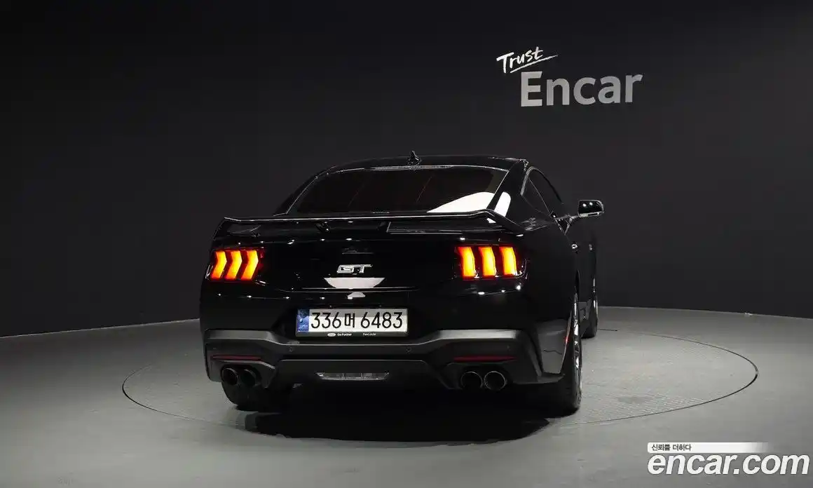 Ford Mustang 2024 5.0 автомат (гидро), фото 4