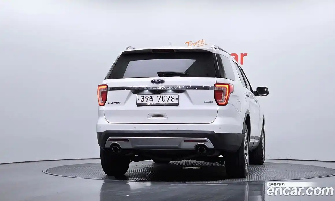 Ford Explorer 2017 2.3 автомат (гидро), фото 4