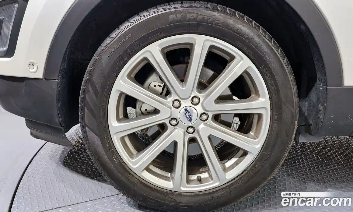 Ford Explorer 2017 2.3 автомат (гидро), фото 5