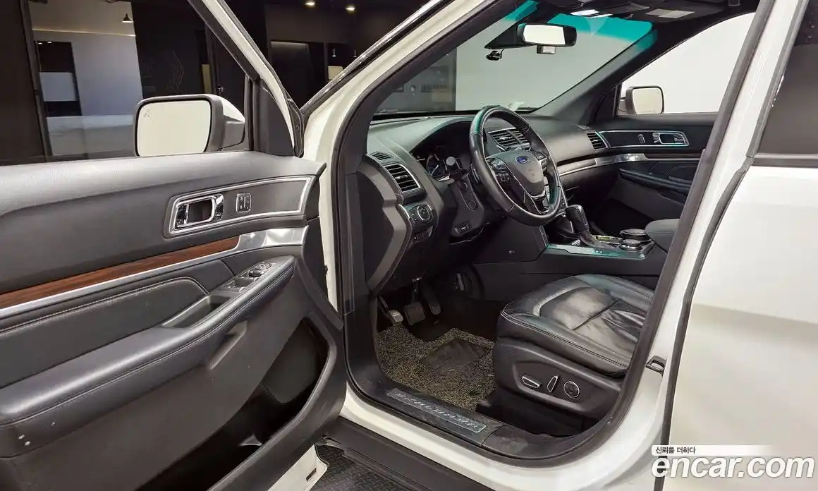 Ford Explorer 2017 2.3 автомат (гидро), фото 10