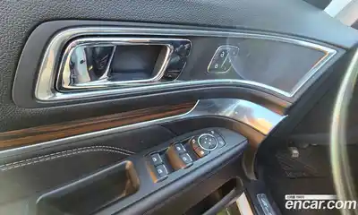 Ford Explorer 2018 2.3 автомат (гидро), миниатюра 10
