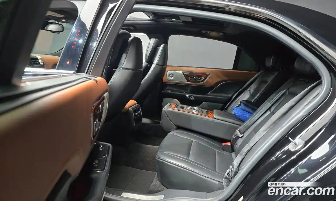 Lincoln Continental 2017 3.0 гидро, фото 18