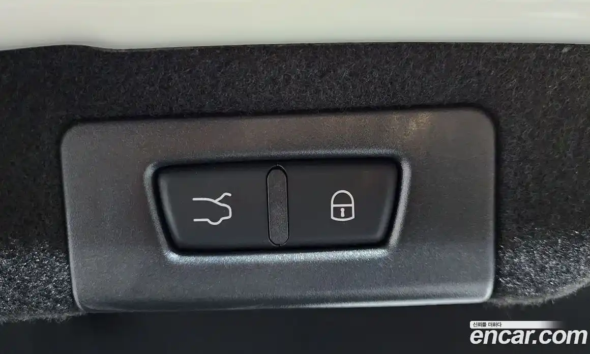 Maserati Quattroporte 2020 3.0 гидро, фото 21