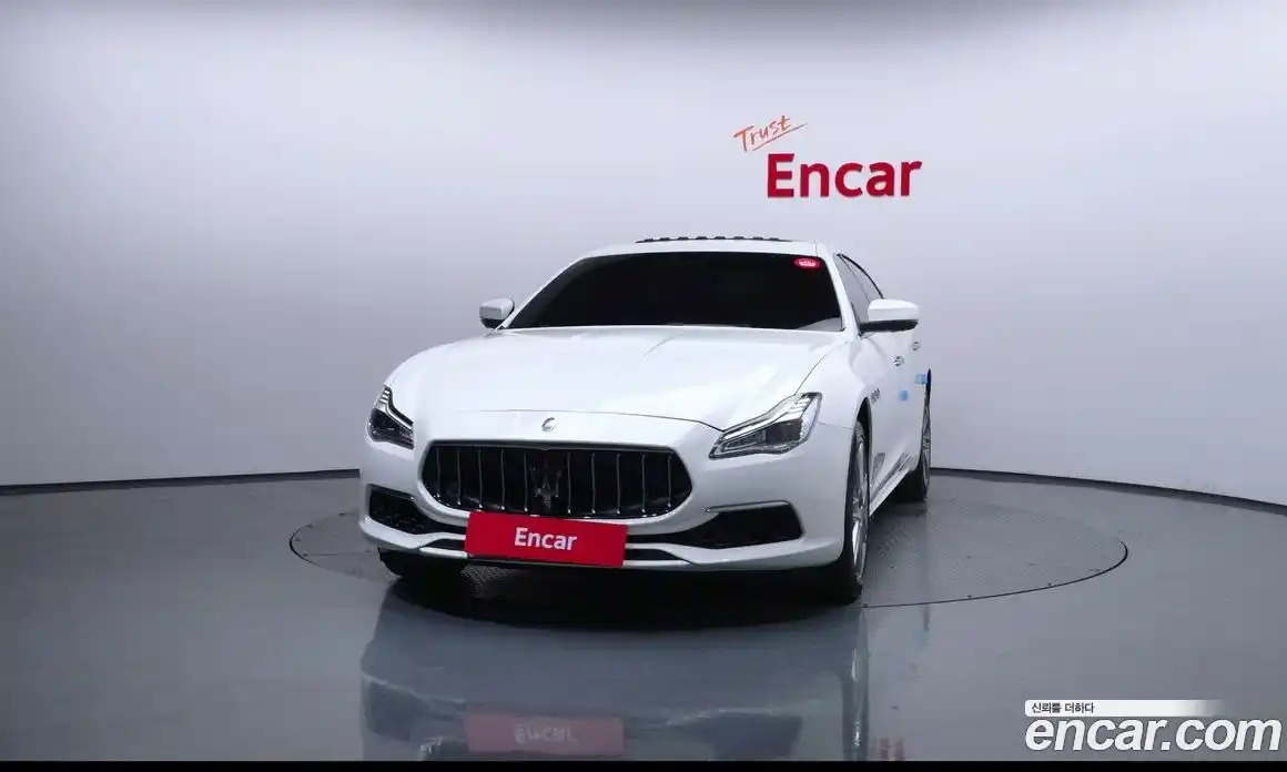 Maserati Quattroporte 2020 3.0 гидро, фото 3