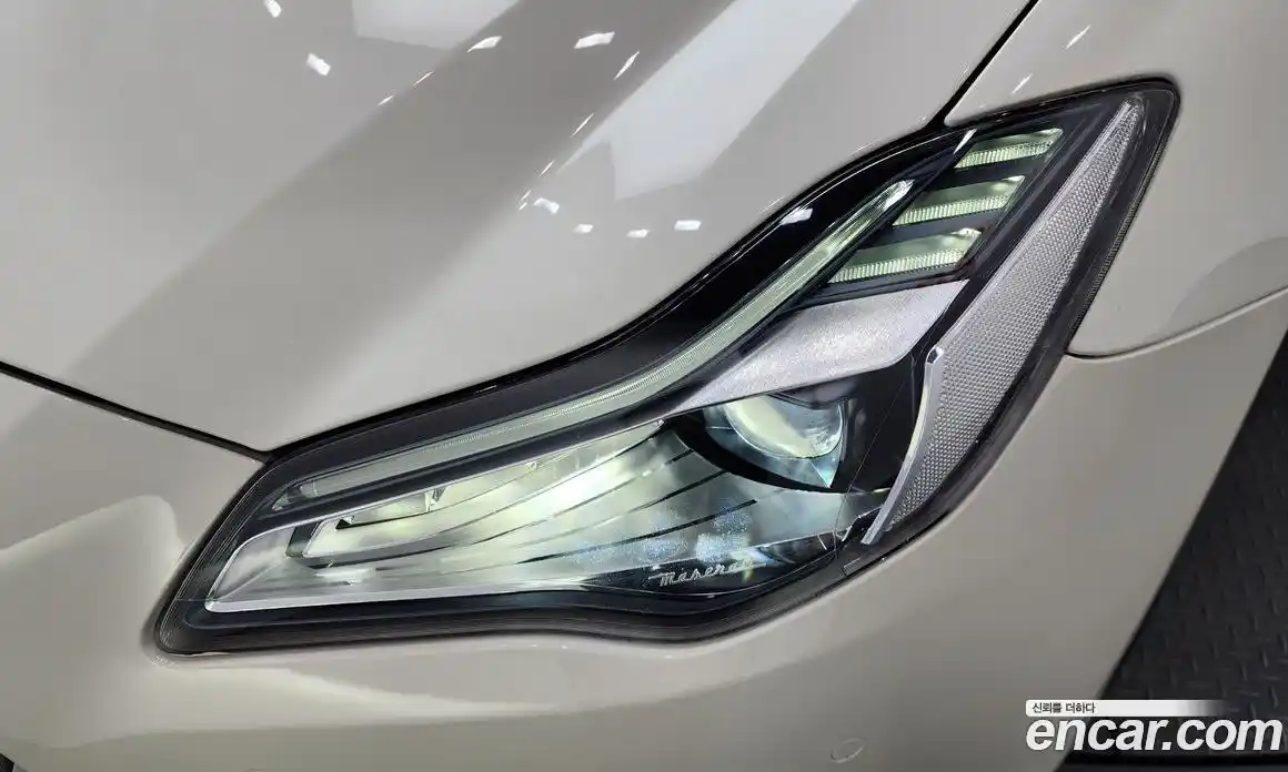 Maserati Quattroporte 2020 3.0 гидро, фото 8