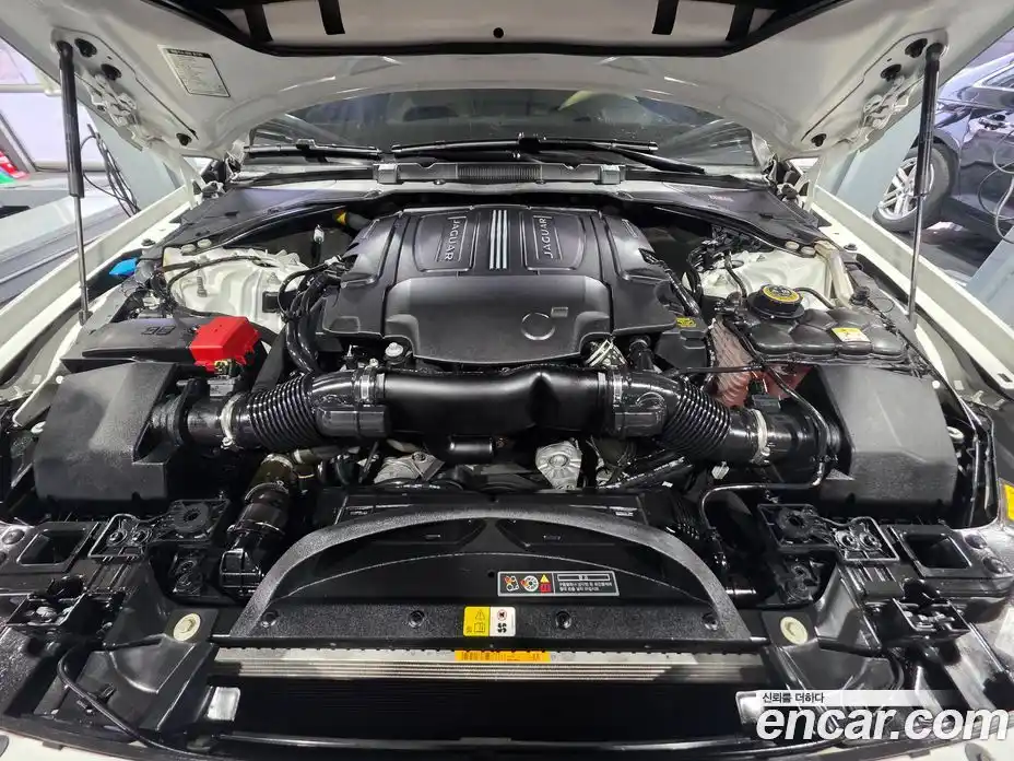 Jaguar XF 2019 3.0 гидро, фото 6