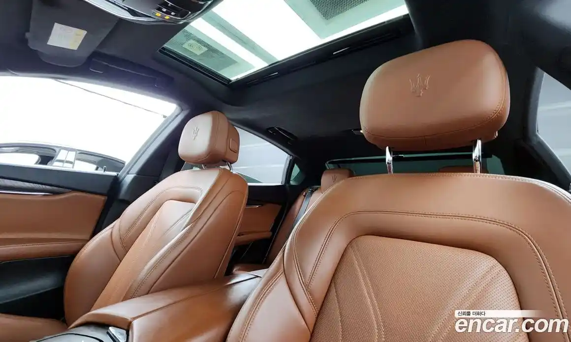 Maserati Quattroporte 2017 3.0 гидро, фото 18