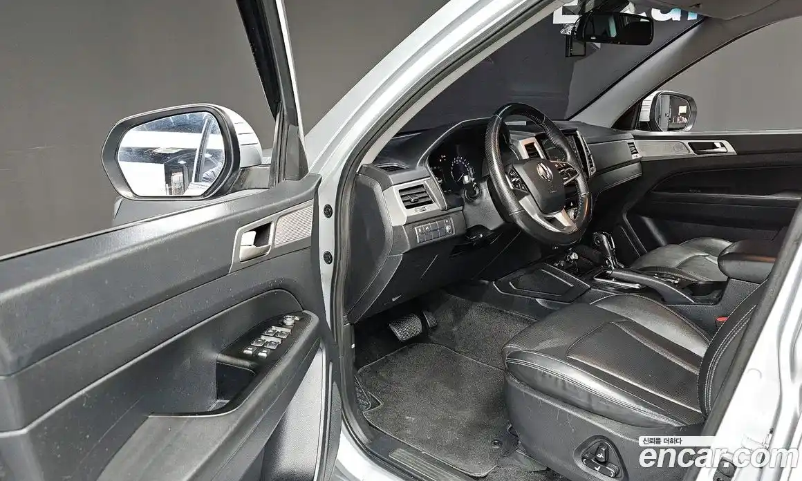 SsangYong Rexton 2018 2.2 автомат (гидро), фото 11