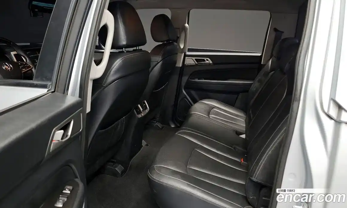 SsangYong Rexton 2018 2.2 автомат (гидро), фото 12