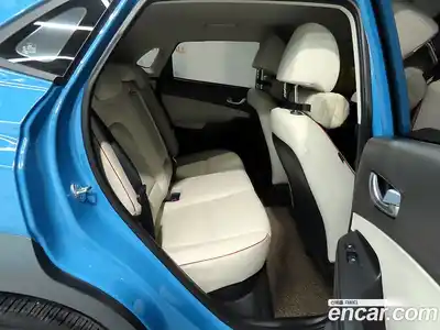 Hyundai Kona 2023 1.6 автомат (гидро), миниатюра 8