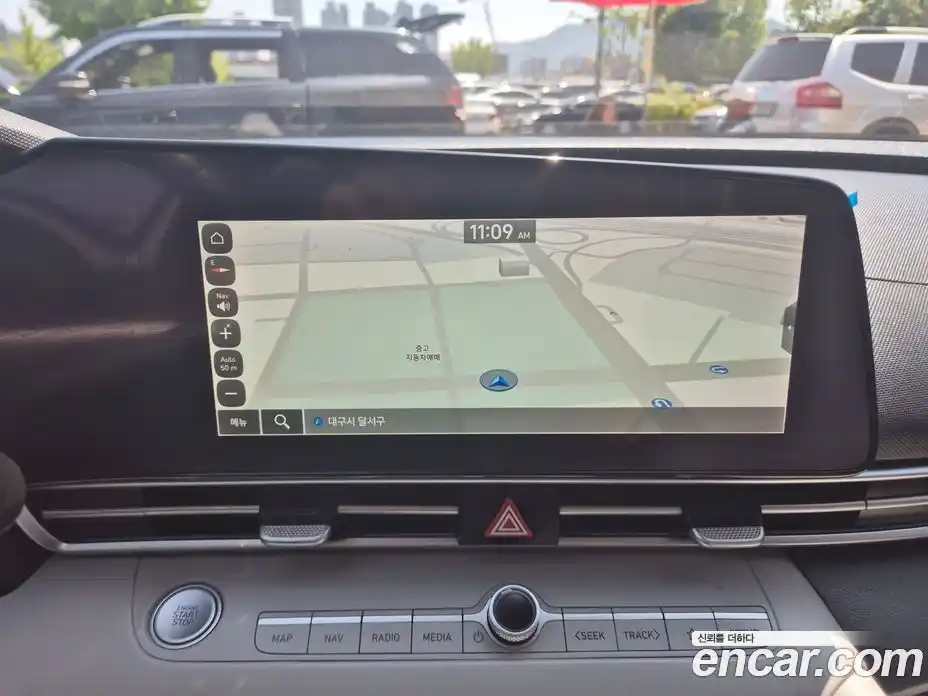 Hyundai Avante 2021 1.6 автомат (гидро), фото 11