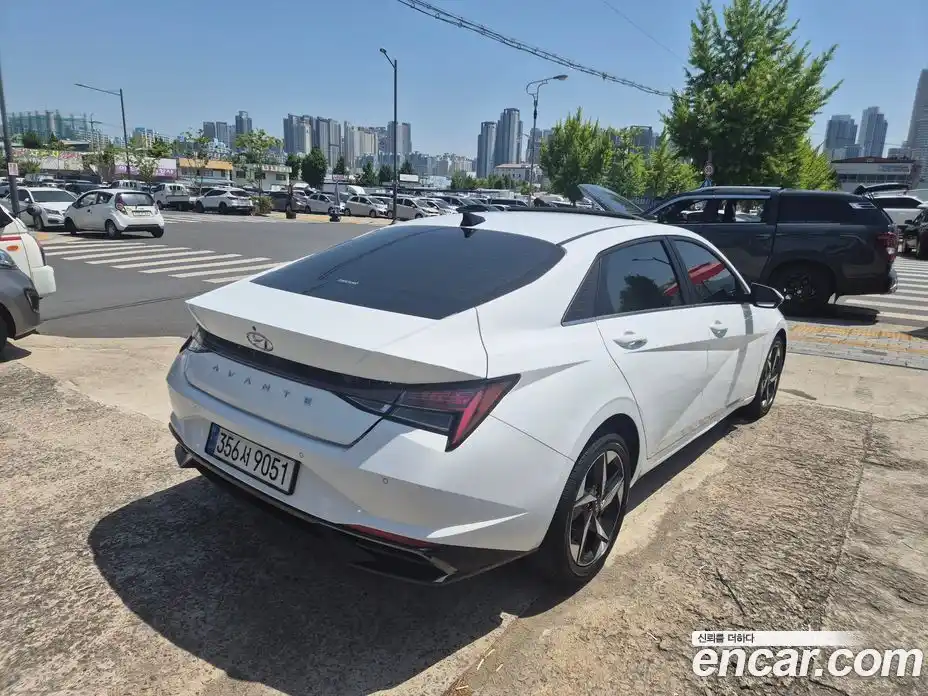 Hyundai Avante 2021 1.6 автомат (гидро), фото 5