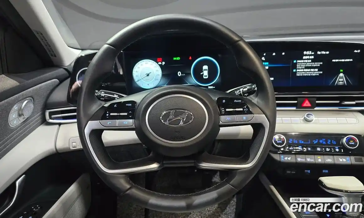 Hyundai Avante 2022 1.6 автомат (гидро), фото 19