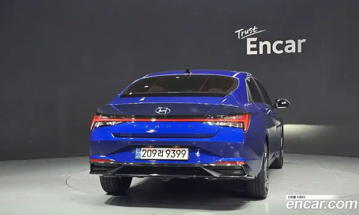 Hyundai Avante 2022 1.6 автомат (гидро), фото 4