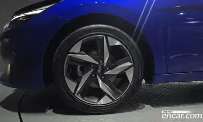 Hyundai Avante 2022 1.6 автомат (гидро), миниатюра 5
