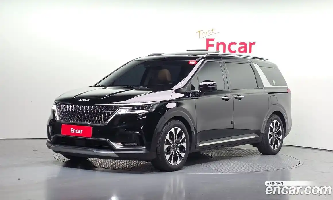 Kia Carnival 2023 3.5 автомат (гидро), фото 1