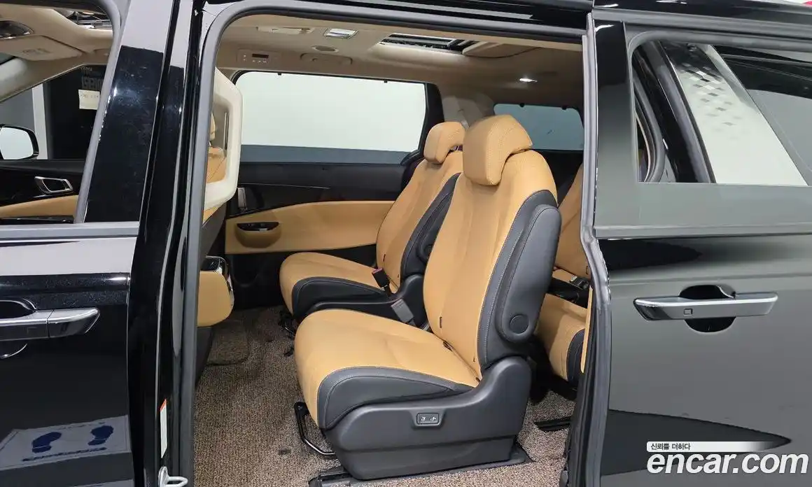 Kia Carnival 2023 3.5 автомат (гидро), фото 11