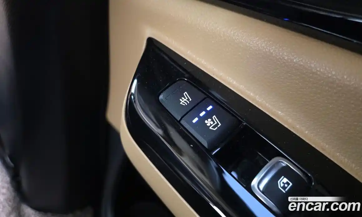 Kia Carnival 2023 3.5 автомат (гидро), фото 18