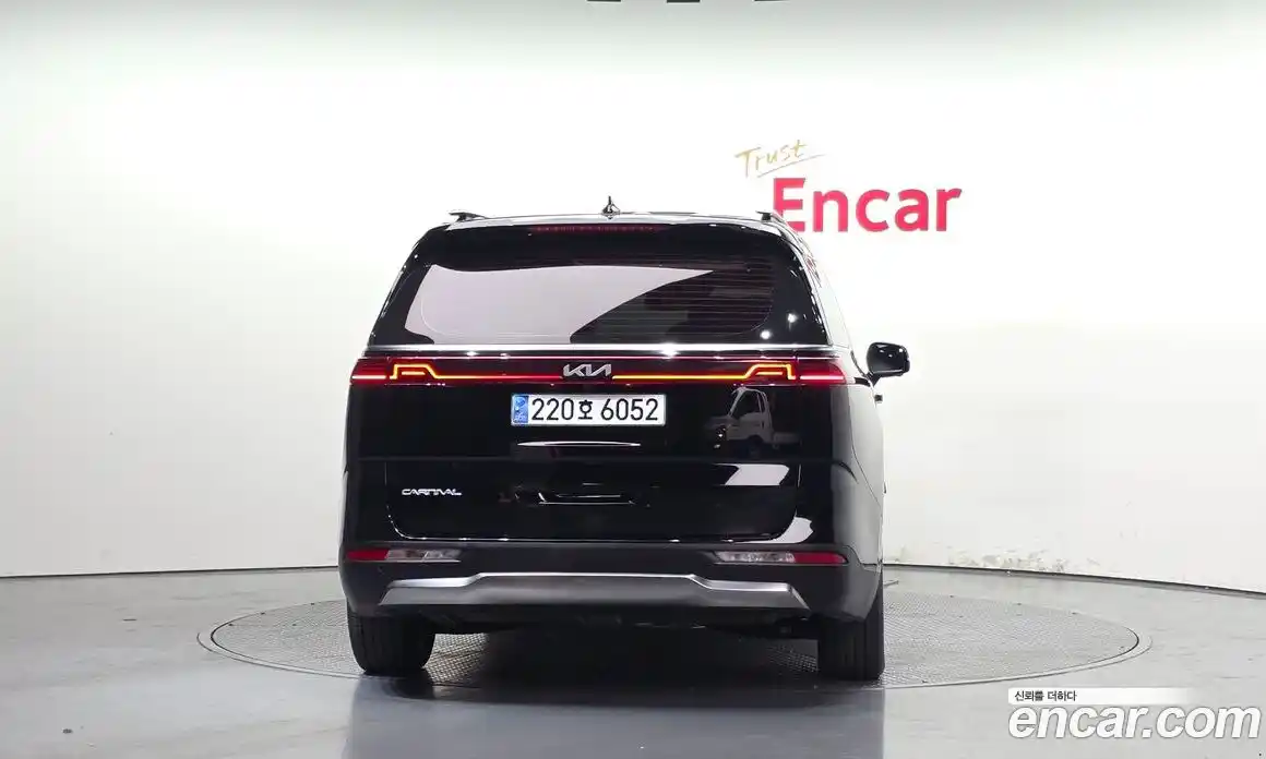 Kia Carnival 2023 3.5 автомат (гидро), фото 4